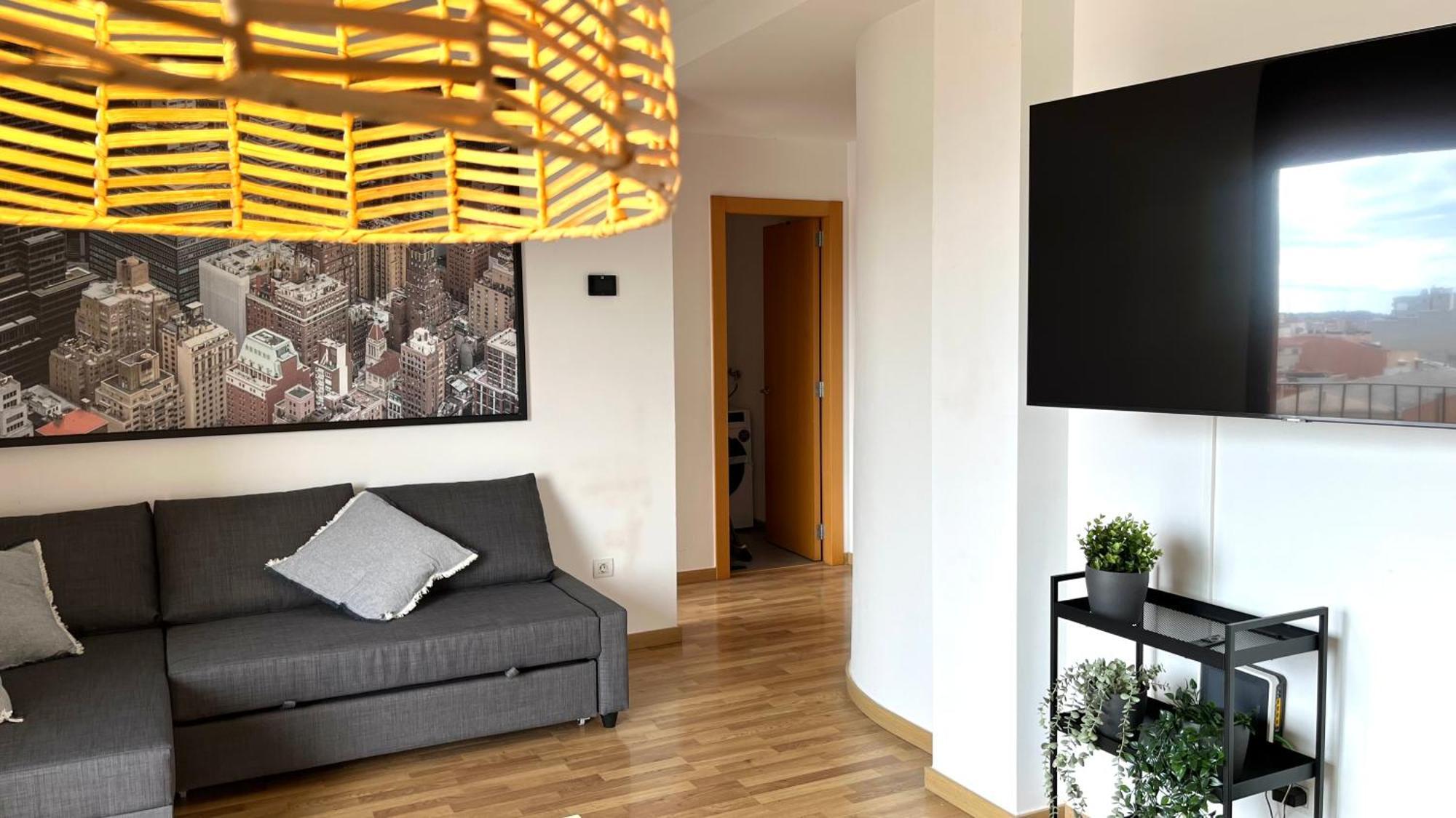 Apartamento Con Terraza By Prestigi Terrassa Zewnętrze zdjęcie