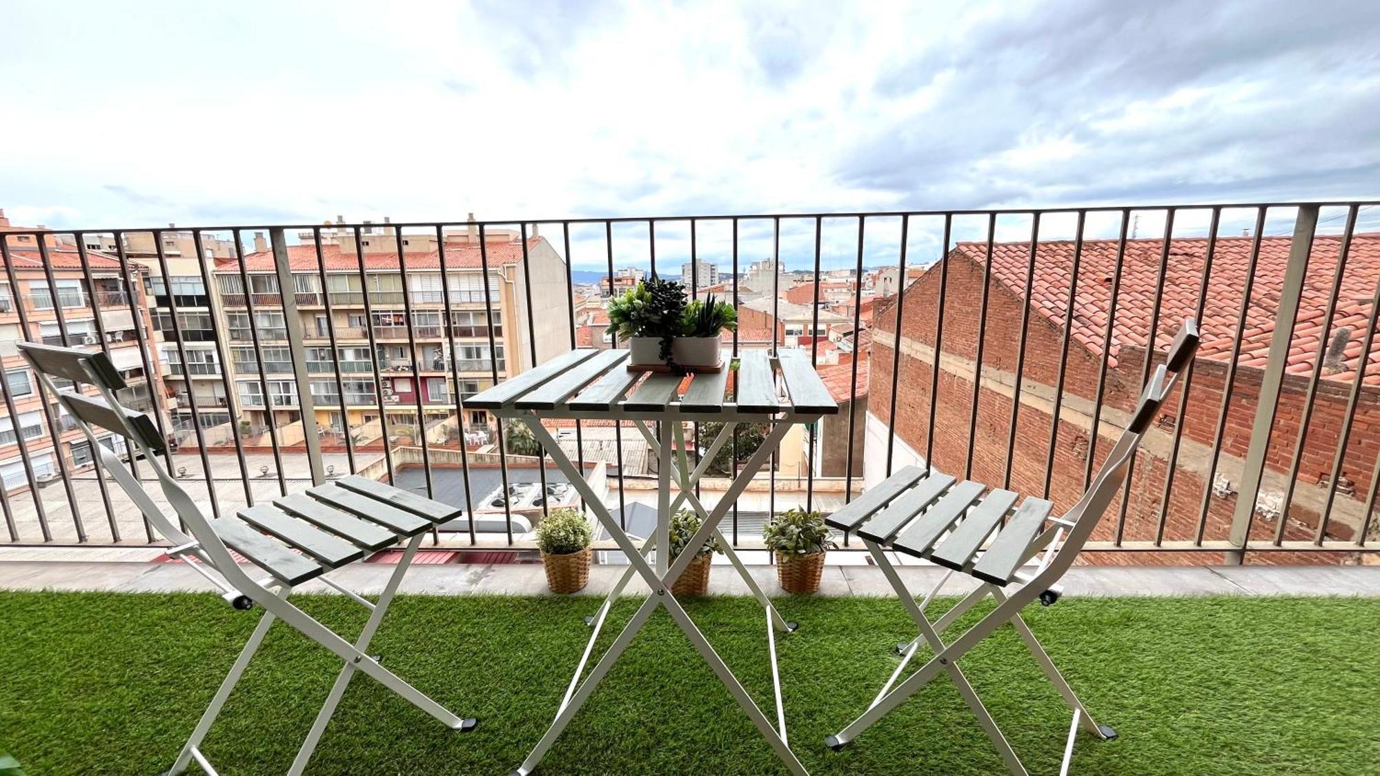 Apartamento Con Terraza By Prestigi Terrassa Zewnętrze zdjęcie