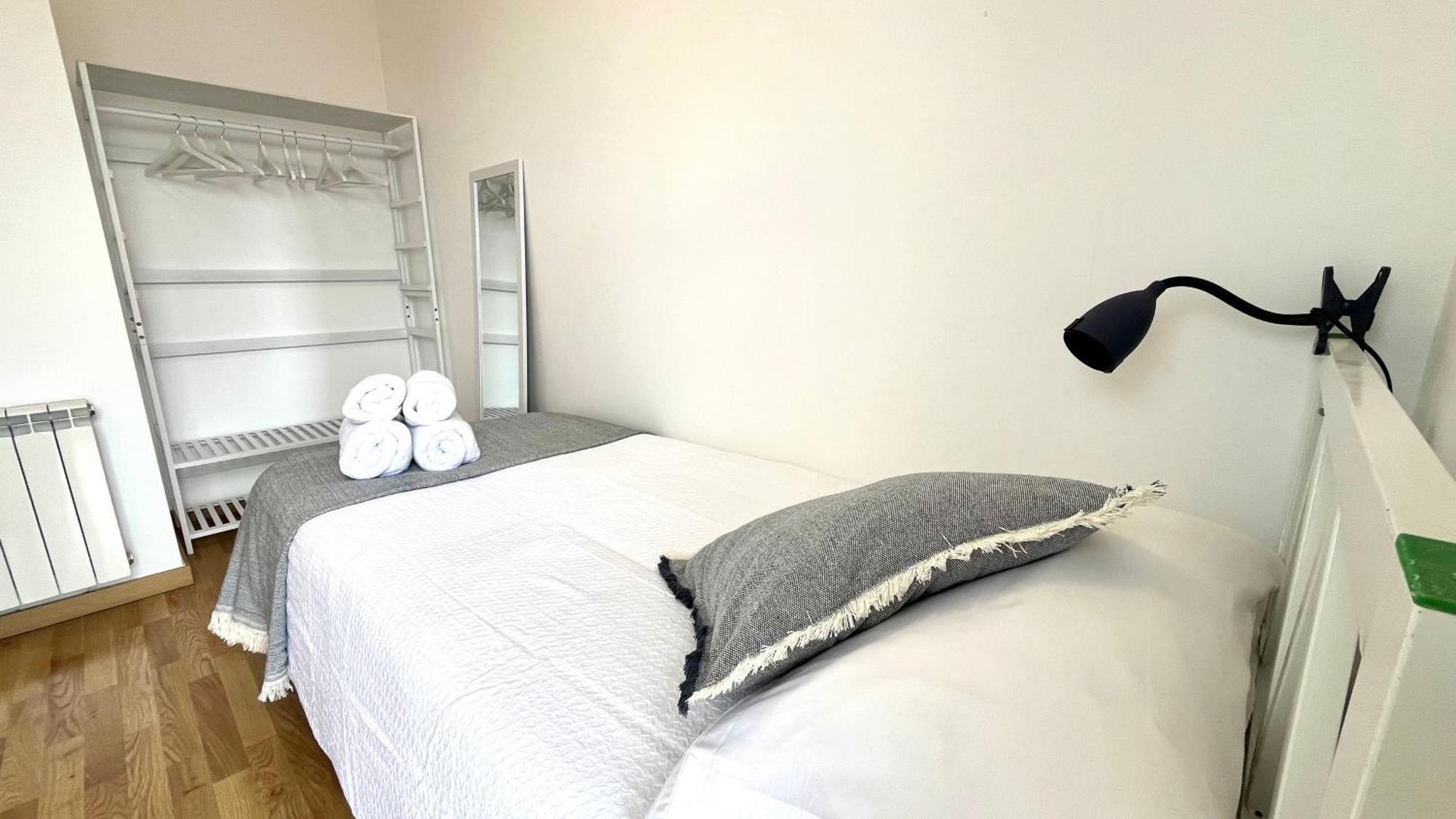 Apartamento Con Terraza By Prestigi Terrassa Zewnętrze zdjęcie