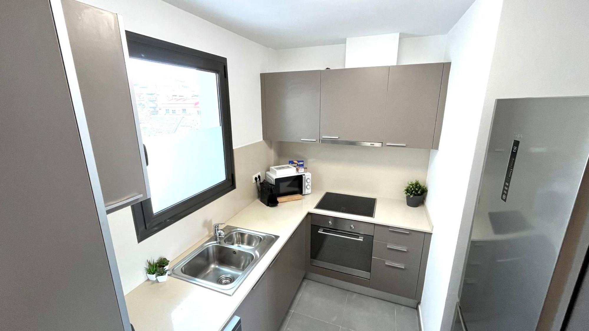 Apartamento Con Terraza By Prestigi Terrassa Zewnętrze zdjęcie